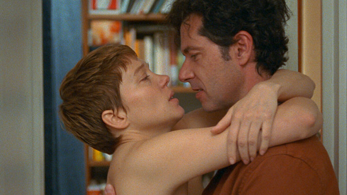 Lea Seydoux & Melvil Poupaud in "One Fine Morning."
