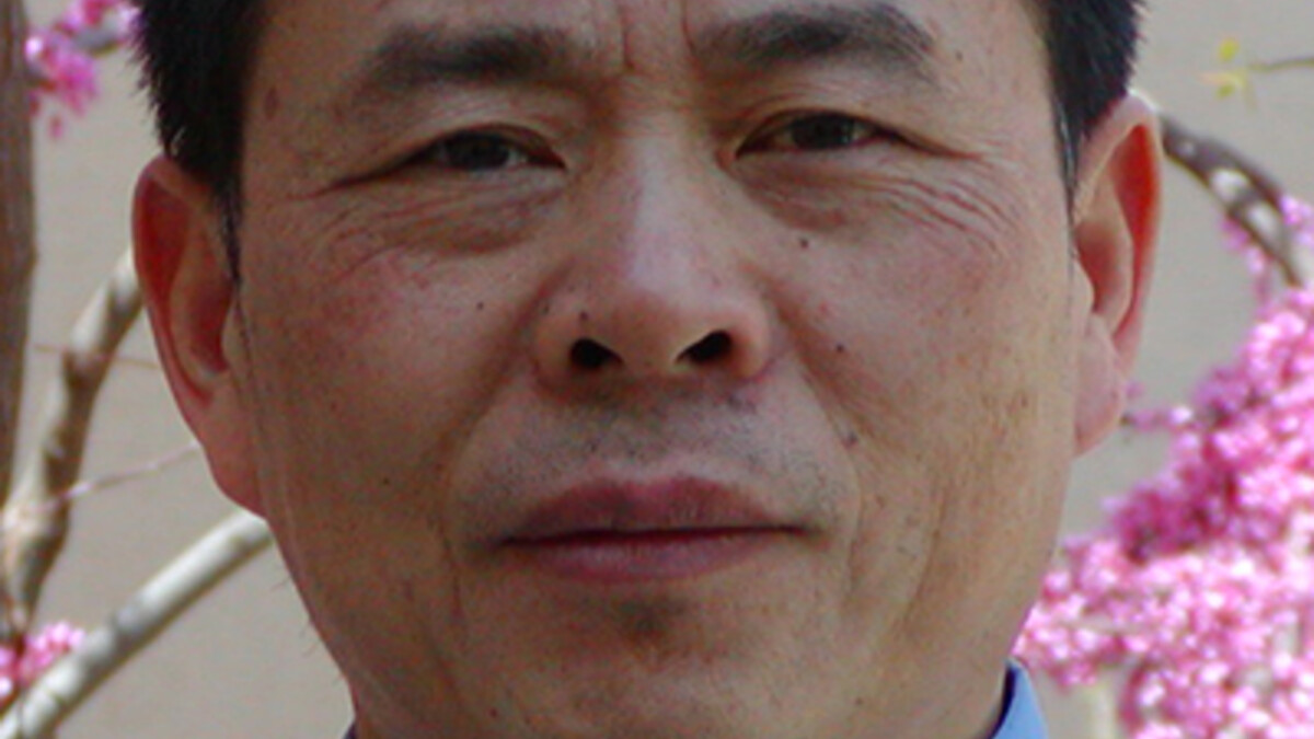 Xun-Hong "Hong" Chen