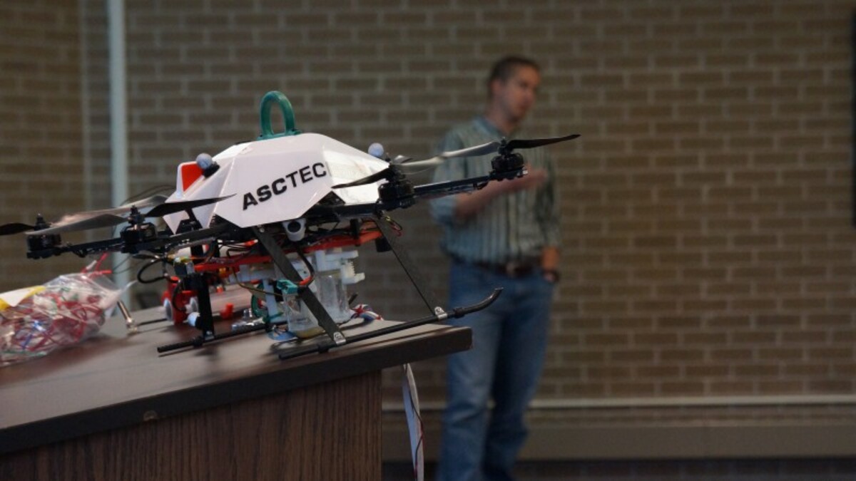 University of Nebraska–Lincoln graduate student James Higgins describes his work collecting water samples using unmanned aerial vehicles under the supervision of Water for Food Institute Faculty Fellow Carrick Detweiler at last year’s research forum.