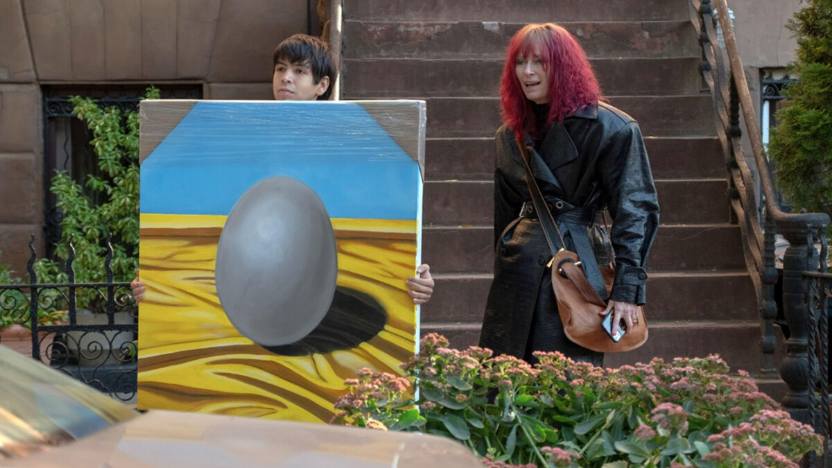 Tilda Swinton and Julio Torres in Problemista