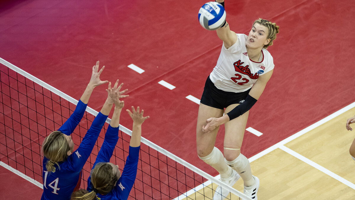 Nebraska outside hitter Lindsay Krause