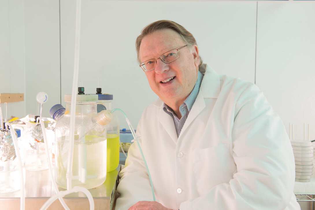 Donald Weeks, profesor of biochemistry, has been named a fellow of the National Academy of Inventors. He will receive the honor on March 7.