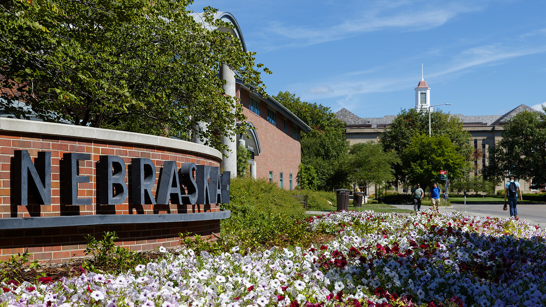 Van Brunt Visitors Center (left) and Love Library at the University of Nebraska–Lincoln's City Campus.