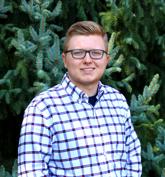Aaron Hegarty will intern at USA Today as part of the Dow Jones News Fund program.
