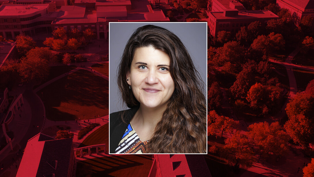 Head shot of Liz Lorang, who has been named dean of University Libraries.